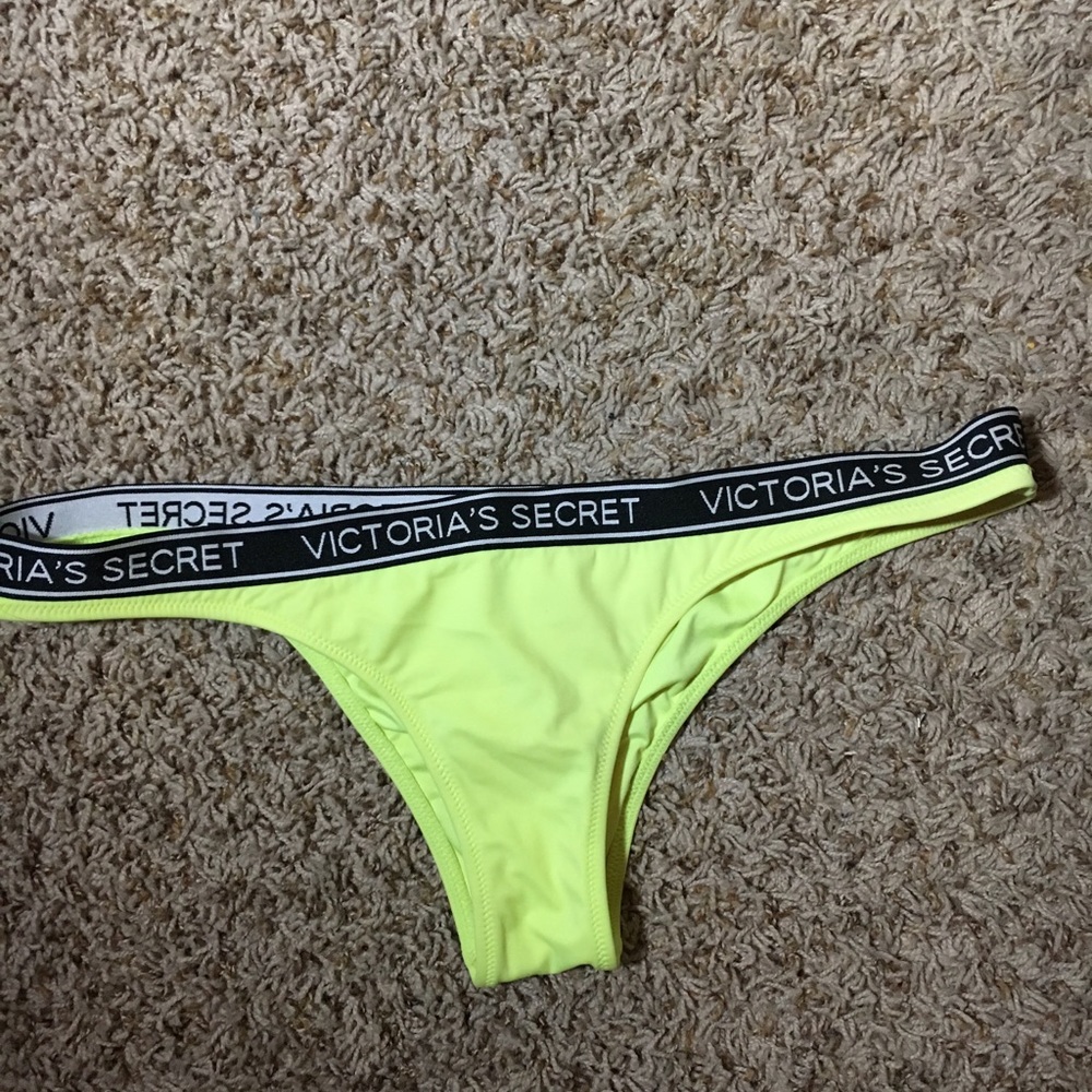 victoria’s secret bikini bottoms
